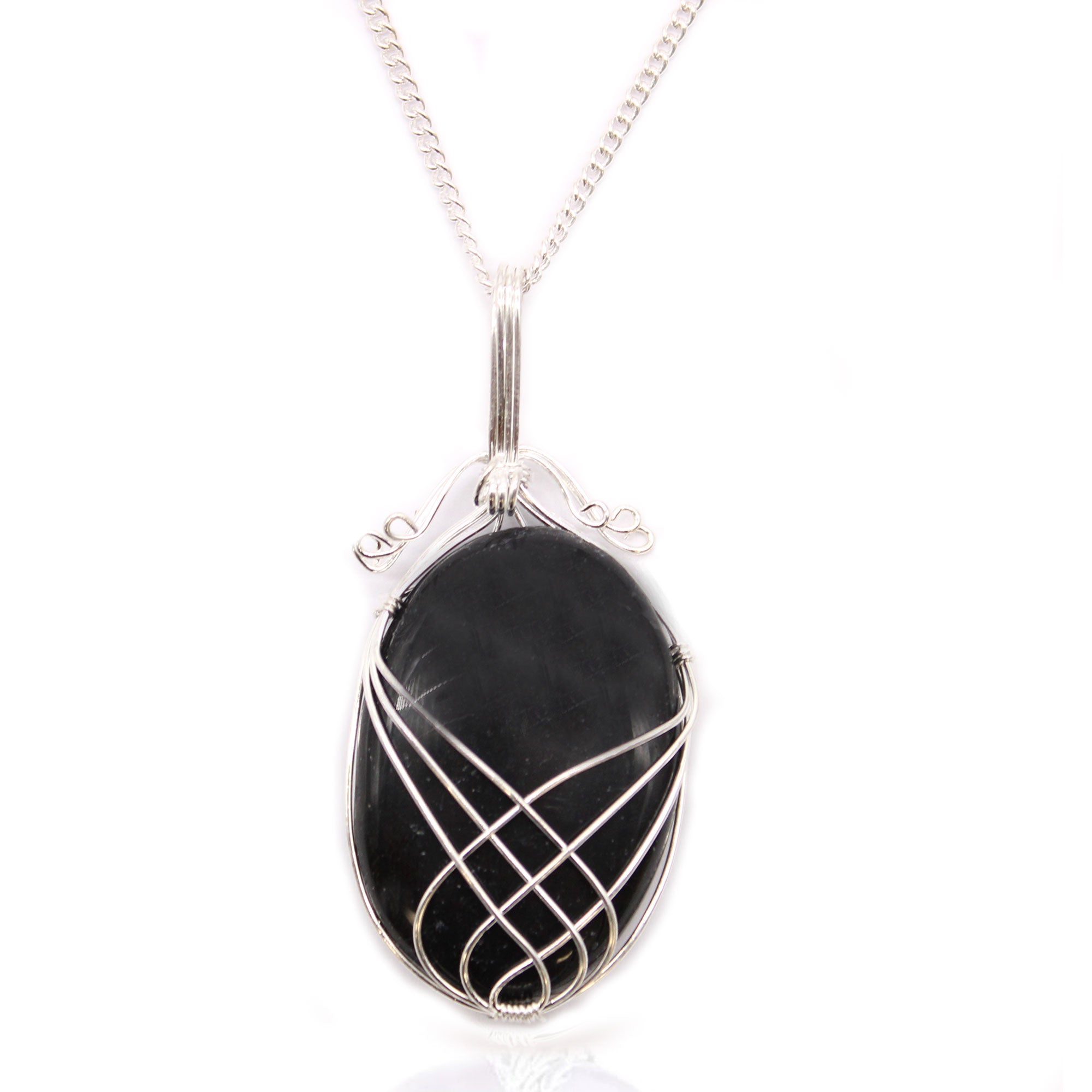 Collar Medallón Engarzado de Ónix Negro